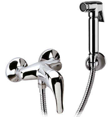 Купить Гигиенический комплект: смеситель для душа, душ пистолет (латунь) Гигиенический комплект: смеситель для душа, душ пистолет (латунь)